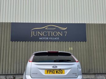 Ford Focus 1.6 Zetec 5dr
