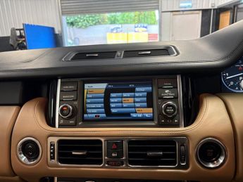 Land Rover Range Rover 4.4 TD V8 Autobiography Auto 4WD Euro 5 5dr