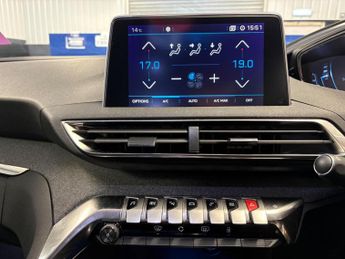 Peugeot 5008 1.2 PureTech Allure EAT Euro 6 (s/s) 5dr
