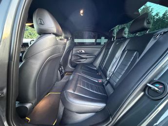 BMW 3 Series 2.0 330e 12kWh M Sport Auto xDrive Euro 6 (s/s) 4dr