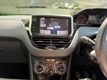 Peugeot 208 1.2 VTi Active Euro 5 5dr