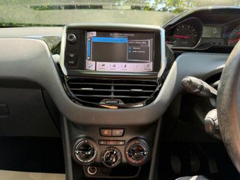 Peugeot 208 1.2 VTi Active Euro 5 5dr