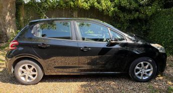 Peugeot 208 1.2 VTi Active Euro 5 5dr