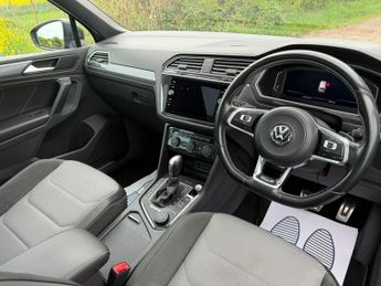 Volkswagen Tiguan 2.0 TSI R-Line Tech DSG 4Motion Euro 6 (s/s) 5dr