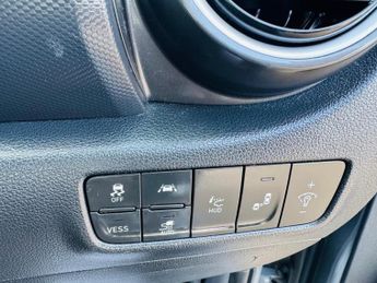 Hyundai KONA 64kWh Premium SE Auto 5dr