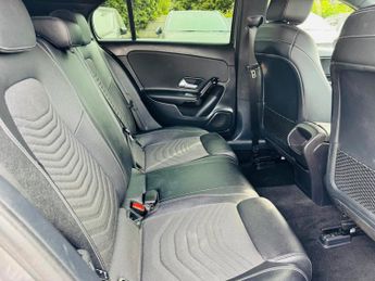 Mercedes-Benz A Class 1.5 A180d SE (Executive) 7G-DCT Euro 6 (s/s) 5dr