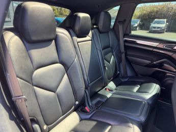 Porsche Cayenne 4.2 TD V8 S TiptronicS 4WD Euro 5 (s/s) 5dr