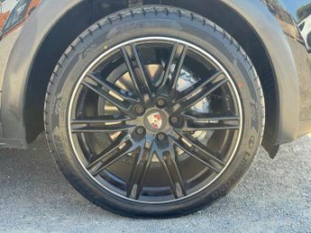 Porsche Cayenne 4.2 TD V8 S TiptronicS 4WD Euro 5 (s/s) 5dr