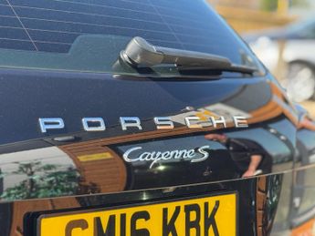 Porsche Cayenne 4.2 TD V8 S TiptronicS 4WD Euro 5 (s/s) 5dr
