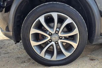 Nissan Juke 1.6 Tekna XTRON Euro 6 5dr