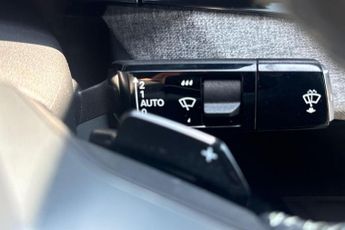 Peugeot E-3008 73kWh GT SUV 5dr Electric Auto (210 ps)