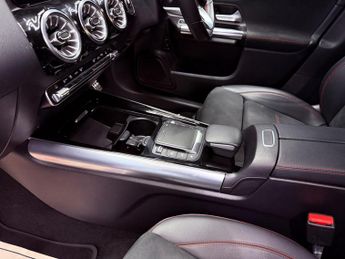 Mercedes-Benz EQA EQA 350 66.5kWh AMG Line Auto 4MATIC 5dr