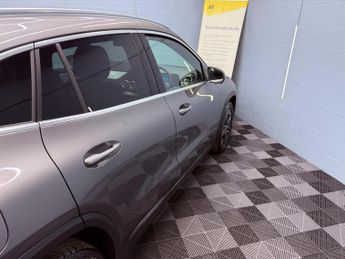 Mercedes-Benz EQA EQA 350 66.5kWh AMG Line Auto 4MATIC 5dr