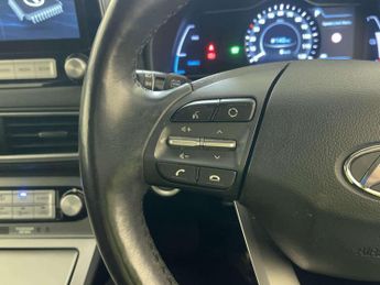 Hyundai KONA 64kWh Premium SE SUV 5dr Electric Auto (7kW Charger) (204 ps)