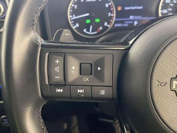Nissan Qashqai 1.3 DIG-T MHEV Acenta Premium SUV 5dr Petrol Hybrid XTRON Euro 6