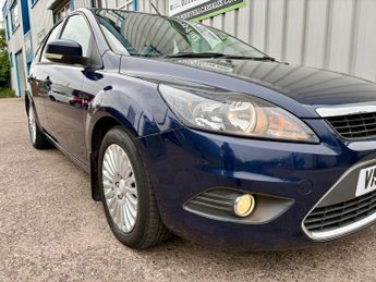Ford Focus 1.6 TDCi DPF Titanium 5dr