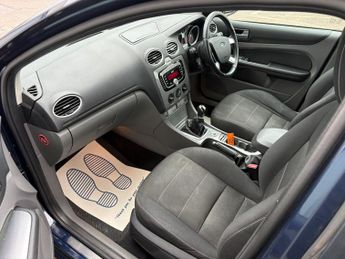 Ford Focus 1.6 TDCi DPF Titanium 5dr