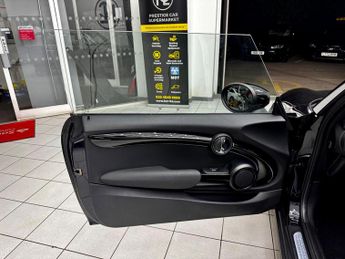 MINI Hatch 2.0 Cooper S Exclusive Steptronic Euro 6 (s/s) 3dr