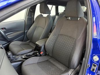 Toyota Corolla 1.8 VVT-h Icon Touring Sports CVT Euro 6 (s/s) 5dr