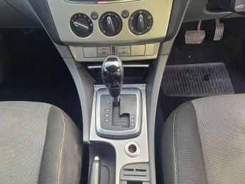 Volkswagen e-up! 18.7kWh e-up! Auto 5dr