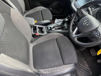 Vauxhall Grandland X 2.0 Turbo D BlueInjection Sport Nav Auto Euro 6 (s/s) 5dr