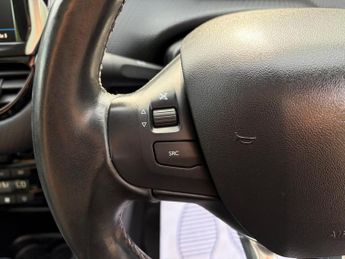 Peugeot 2008 1.2 PureTech Allure Premium EAT Euro 6 (s/s) 5dr
