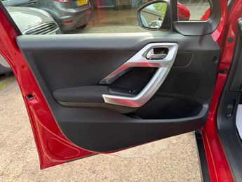 Peugeot 2008 1.2 PureTech Allure Premium EAT Euro 6 (s/s) 5dr