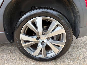 Peugeot 2008 1.2 PureTech Allure Premium EAT Euro 6 (s/s) 5dr