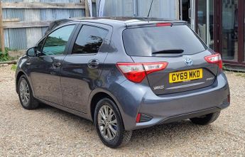 Toyota Yaris 1.5 VVT-h Icon E-CVT Euro 6 (s/s) 5dr