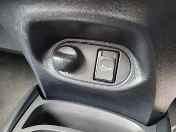Toyota Yaris 1.5 VVT-h Icon E-CVT Euro 6 (s/s) 5dr