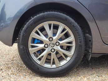 Toyota Yaris 1.5 VVT-h Icon E-CVT Euro 6 (s/s) 5dr