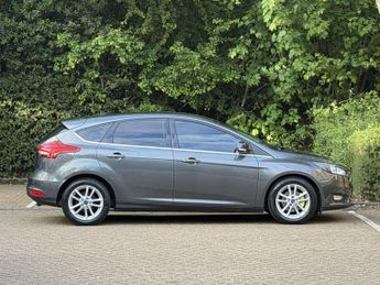 Ford Focus 1.6 Zetec Powershift Euro 6 5dr