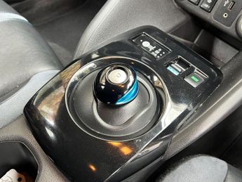Nissan Leaf 40kWh Tekna Auto 5dr