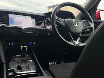 Vauxhall Insignia 2.0 Turbo D BlueInjection SRi Nav Sports Tourer Auto Euro 6 (s/s