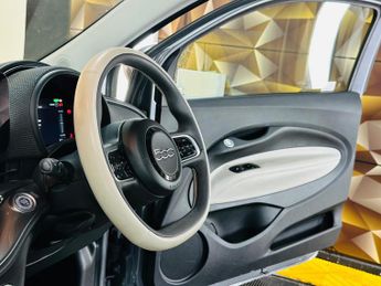 Fiat 500e C 42kWh La Prima Auto 2dr
