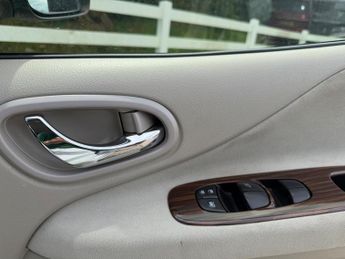 Nissan Serena Highway star S Hybrid 8 Seater