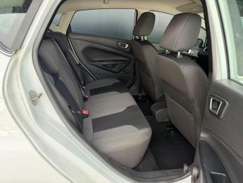 Ford Fiesta 1.0T EcoBoost Zetec Euro 5 (s/s) 5dr