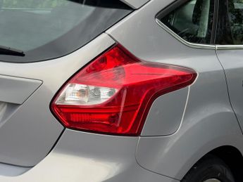 Ford Focus 1.6 Zetec Powershift Euro 5 5dr