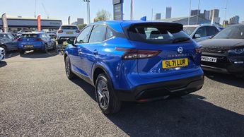Nissan Qashqai 1.3 DIG-T MHEV Acenta Premium XTRON Euro 6 (s/s) 5dr