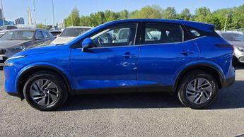 Nissan Qashqai 1.3 DIG-T MHEV Acenta Premium XTRON Euro 6 (s/s) 5dr