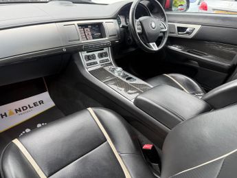 Jaguar XF 3.0d V6 Portfolio Auto Euro 5 (s/s) 4dr
