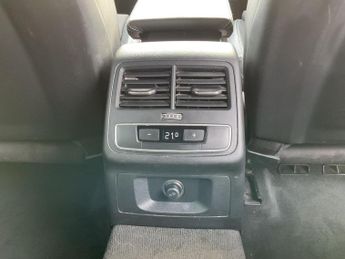Audi A4 Avant 2.0 TDI S line S Tronic quattro Euro 6 (s/s) 5dr