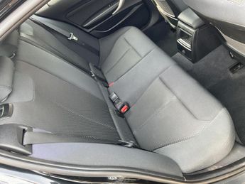 BMW 1 Series 2.0 118d SE Auto Euro 5 (s/s) 5dr