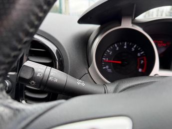 Nissan Juke 1.2 DIG-T Acenta Euro 5 (s/s) 5dr Euro 5