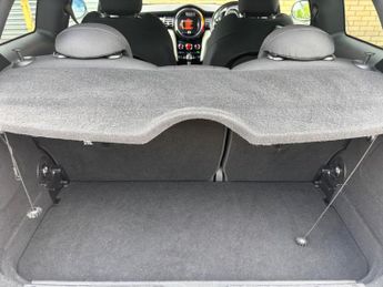MINI Hatch 1.5 Cooper Auto Euro 6 (s/s) 3dr