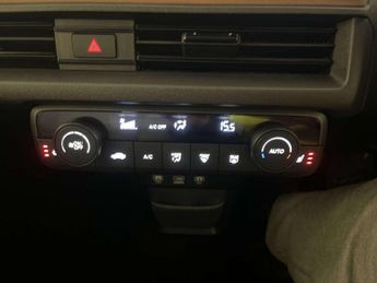 Honda Honda E 35.5kWh Advance Hatchback 5dr Electric Auto (17in Alloy) (154 ps