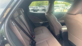 Lexus LBX 1.5 VVT-iE Premium E-CVT Euro 6 (s/s) 5dr