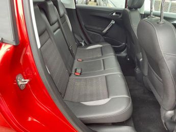 Peugeot 2008 1.6 BlueHDi Allure Euro 6 (s/s) 5dr