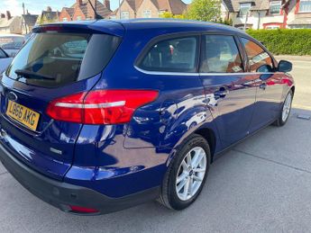 Ford Focus 1.0T EcoBoost Zetec Auto Euro 6 (s/s) 5dr