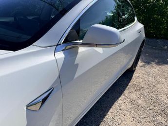 Tesla Model 3 (Dual Motor) Performance Auto 4WDE 4dr (Performance Upgrade)